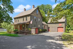 10 Poquanticut Ave, Easton, MA 02334 - Photo 1