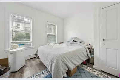 19 Englewood Avenue, Worcester, MA 01603 - Photo 12