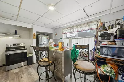 19 Englewood Avenue, Worcester, MA 01603 - Photo 18