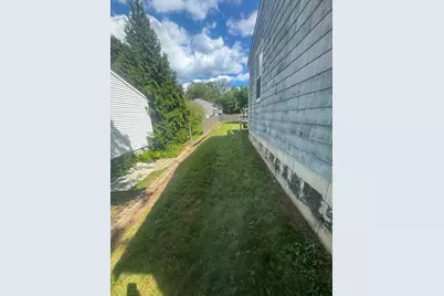 3325-L N Main St, Fall River, MA 02720 - Photo 4