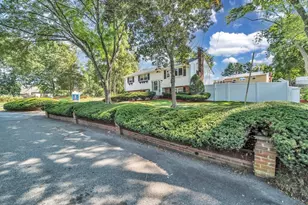 11 Coweeset Dr, Brockton, MA 02301 - Photo 4