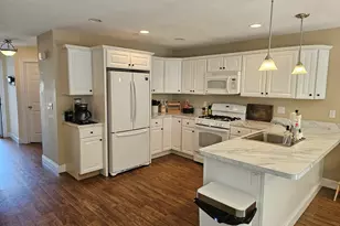 45 Longview Cir, Ayer, MA 01432 - Photo 4