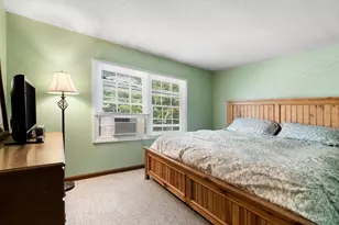 34 Heather St, Beverly, MA 01915 - Photo 10