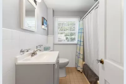 34 Heather St, Beverly, MA 01915 - Photo 16