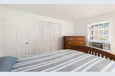 34 Heather St, Beverly, MA 01915 - Photo 12