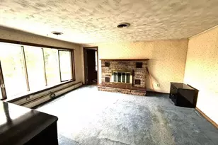78 Edgewater Dr, Blackstone, MA 01504 - Photo 8