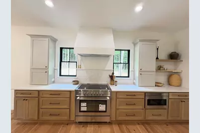36 Lamson Ave, Belchertown, MA 01007 - Photo 10