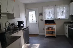 9 Velvet Ave, Westport, MA 02790 - Photo 6
