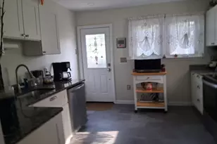 9 Velvet Ave, Westport, MA 02790 - Photo 6