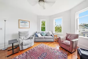 113 Antrim St, Cambridge, MA 02139 - Photo 2
