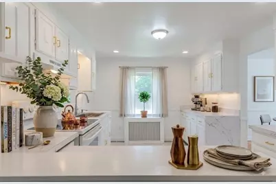34 Hawthorne St, North Attleboro, MA 02760 - Photo 14