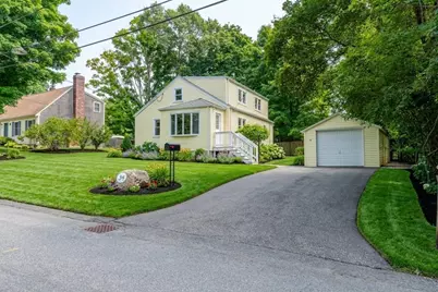 34 Hawthorne St, North Attleboro, MA 02760 - Photo 1