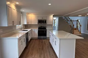 10 Linwood St, Oxford, MA 01540 - Photo 1