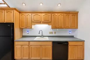 587 Main St, Boylston, MA 01505 - Photo 4