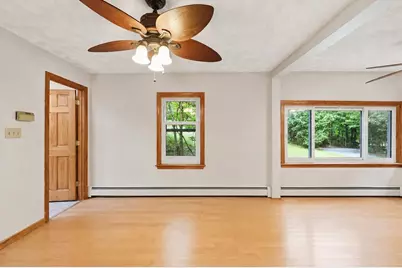 587 Main St, Boylston, MA 01505 - Photo 10