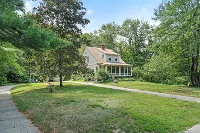 53 Elmwood Rd, Wellesley, MA 02481 - Photo 2