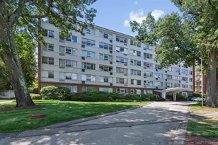 10 Hammond Pond Pkwy, Newton, MA 02467 - Photo 1