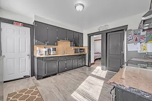 189 Walnut St, Leominster, MA 01453 - Photo 4