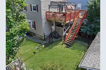 131 Foster St, Fall River, MA 02721 - Photo 4