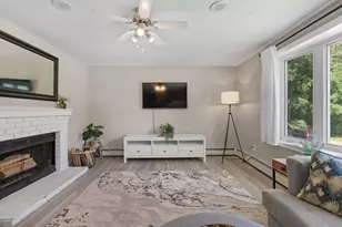 49 Lexington St, Millbury, MA 01527 - Photo 4