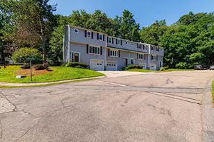 49 Lexington St, Millbury, MA 01527 - Photo 2