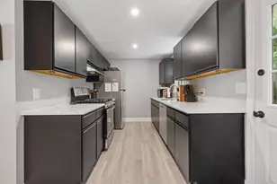 49 Lexington St, Millbury, MA 01527 - Photo 12