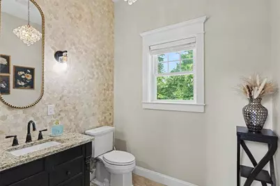 19 Katherine St, Acushnet, MA 02743 - Photo 16