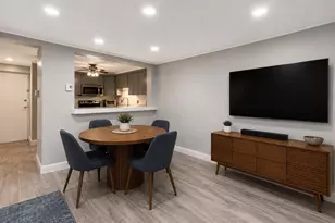 45 Oval Rd, Quincy, MA 02170 - Photo 6
