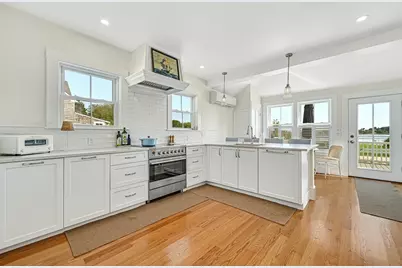 17 Pondview Ave, Scituate, MA 02066 - Photo 2