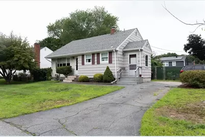 24 Hanson St, Brockton, MA 02302 - Photo 2