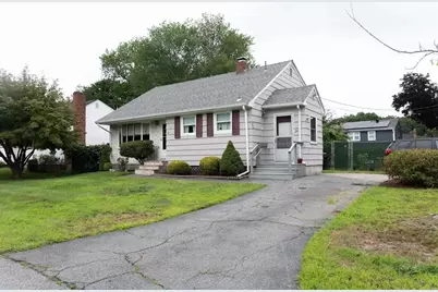 24 Hanson St, Brockton, MA 02302 - Photo 2