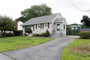 24 Hanson St, Brockton, MA 02302 - Photo 2