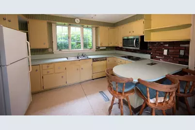 106 Beal St, Lunenburg, MA 01462 - Photo 6