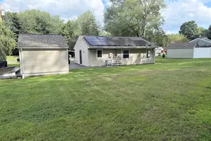 33 Sherry St, Northbridge, MA 01534 - Photo 18