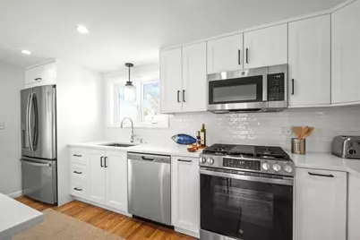 67 Montgomery Rd, Swansea, MA 02777 - Photo 12