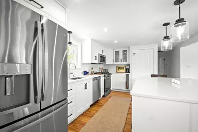 67 Montgomery Rd, Swansea, MA 02777 - Photo 8