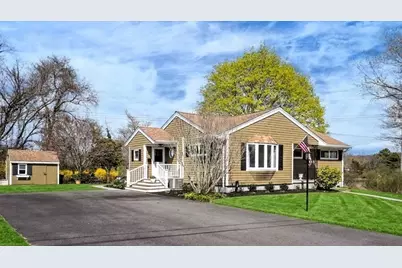 67 Montgomery Rd, Swansea, MA 02777 - Photo 2