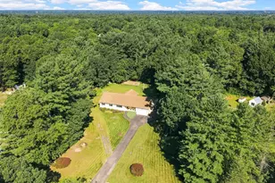 24 Orchard St, Berkley, MA 02779 - Photo 2