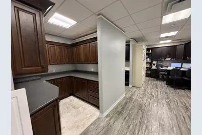 2307 Acushnet Avenue, New Bedford, MA 02745 - Photo 6