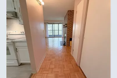 1580 Massachusetts #5G, Cambridge, MA 02138 - Photo 4