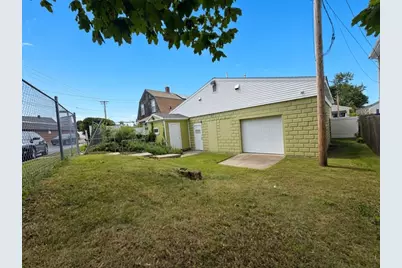 2307 Acushnet Avenue, New Bedford, MA 02745 - Photo 6