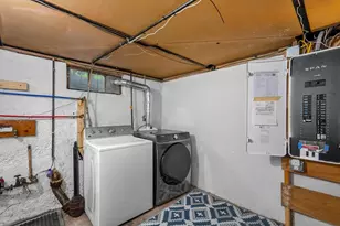 567 Poplar St, Boston, MA 02131 - Photo 30