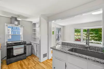 567 Poplar Street, Boston, MA 02131 - Photo 34