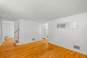 567 Poplar St, Boston, MA 02131 - Photo 18