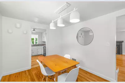 567 Poplar Street, Boston, MA 02131 - Photo 16