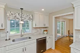 6 Joan St, Wilbraham, MA 01095 - Photo 12