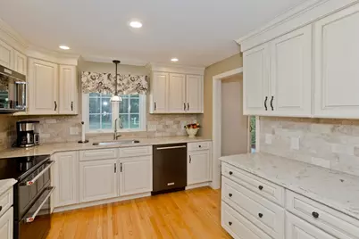 6 Joan St, Wilbraham, MA 01095 - Photo 10