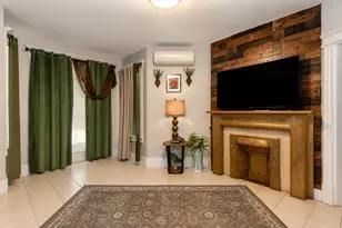 76 Acushnet Ave, Springfield, MA 01105 - Photo 8