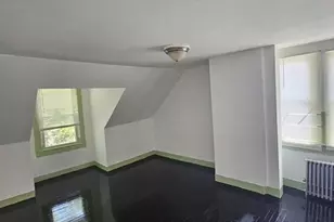 76 Acushnet Ave, Springfield, MA 01105 - Photo 20
