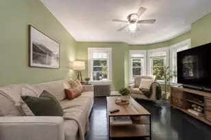 76 Acushnet Ave, Springfield, MA 01105 - Photo 24
